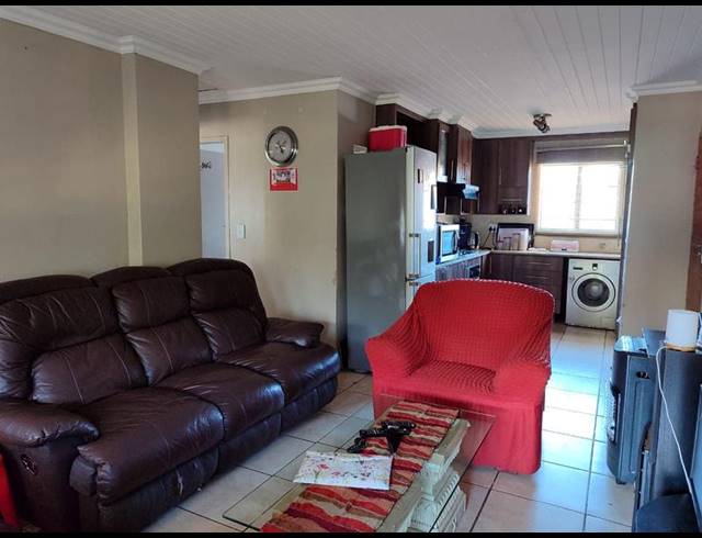 2 BEDROOM HOUSE FOR SALE IN ANDEON